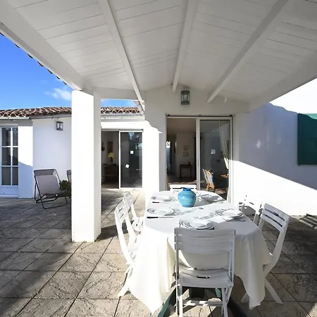 Maison Pour 8 Pers. Avec Jardin Prive, Proche Plage Et Marche - - Fr-1-258-49 *